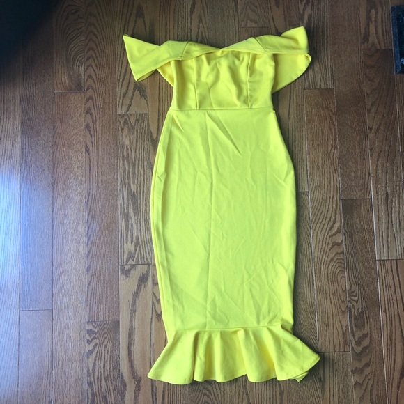 Boohoo Yellow mermaid off-the-shoulder dress - Picture 2 of 4